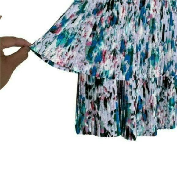J. Crew Multicolor Watercolor Floral 2 Tier Zip Pleated Casual Mini Skirt Size 2 - Picture 8 of 10